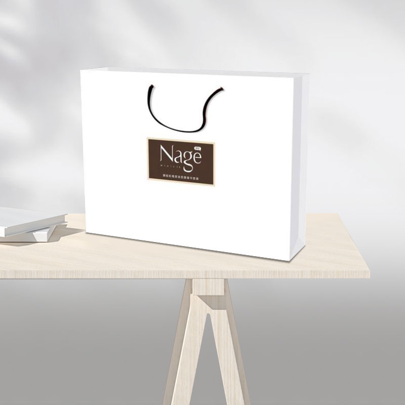 What are the essentials of Handbag making?