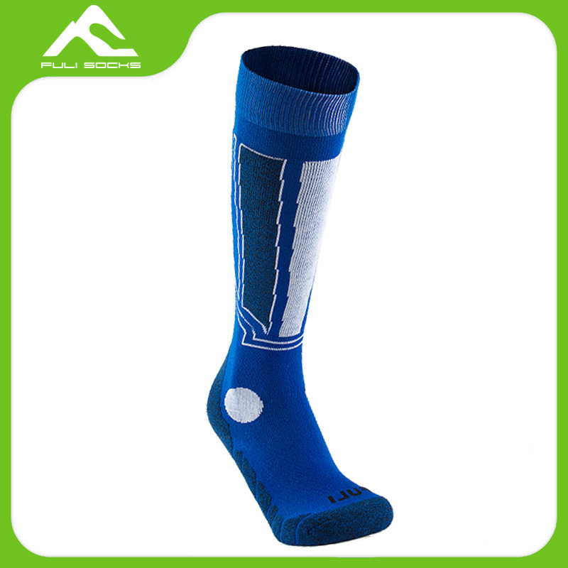 What are the different levels of compression available in athletic socks that affect performance and recovery